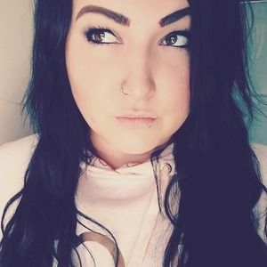 Meet your Posher, Angie